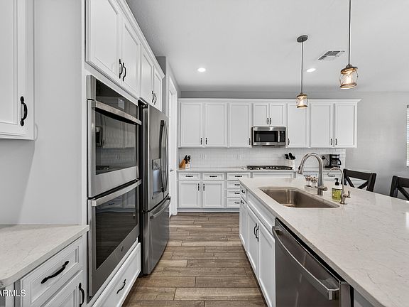 2nd image of 450 E ZION Place