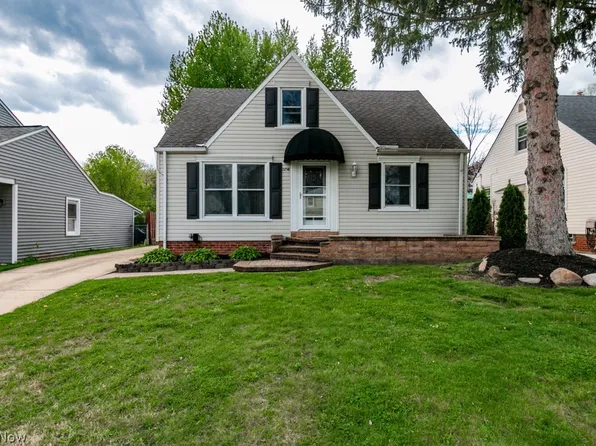 2258 Buena Vista Dr, Wickliffe, OH 44092