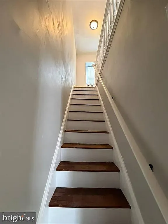 5 bed, $3,000 — Photo 3