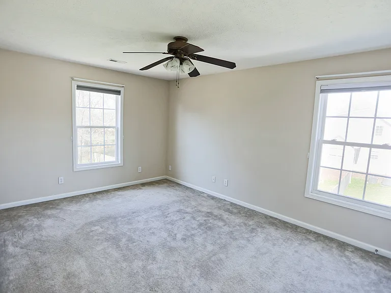 3927 Stella Dr — Photo 14