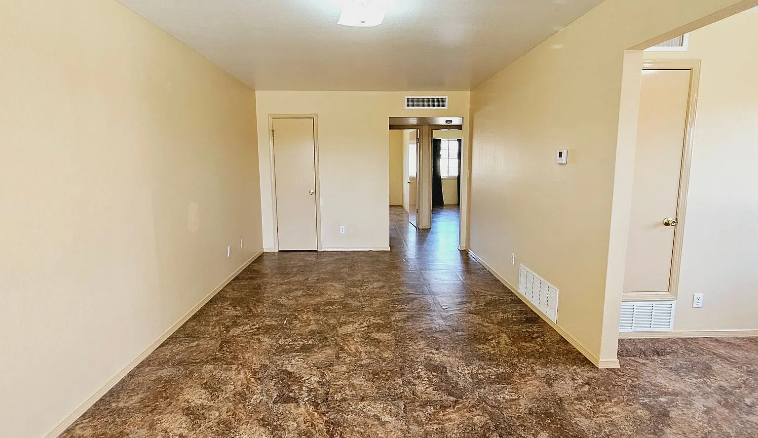 Van Buren 3903 (Group 2) — Photo 4