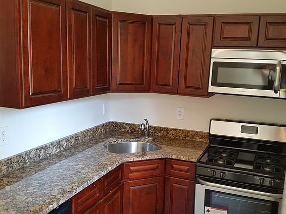 5th image of 35 Crown St #1H