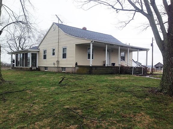 3rd image of 6621 N Wheeling Ave