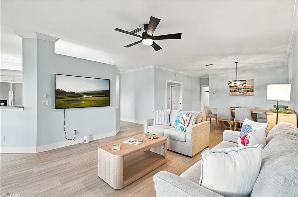 2 bed, 2.0 bath, 1633 sqft, $7,500 — Photo 4
