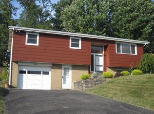 124 Benton Dr, Canonsburg, PA
