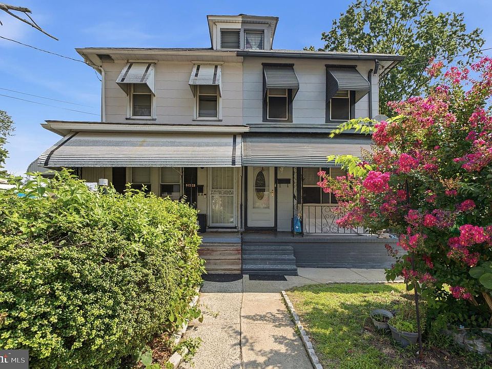1st image of 2416 47th St