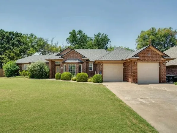 204 Oakdale Dr, Enid, OK 73703