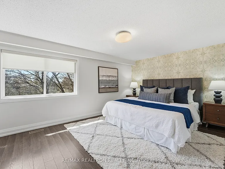 117 Cardinal Cres #UPPER — Photo 22