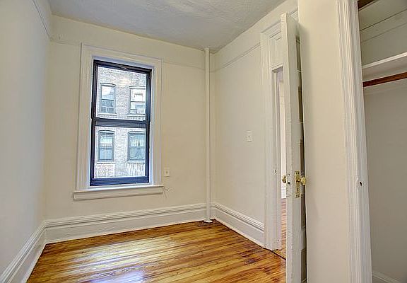 5th image of 230 W 108th St #3A