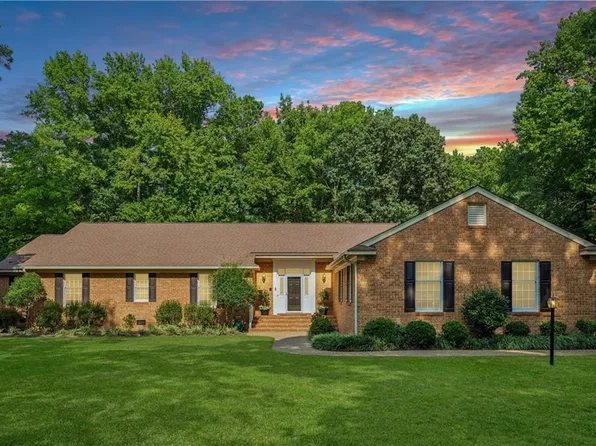 1467 Victory Hill Rd, Hayes, VA 23072