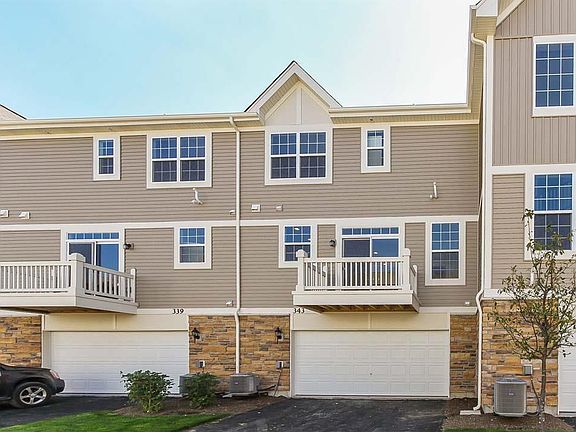 Located on 0302 in Easton Park in Carol Stream, IL