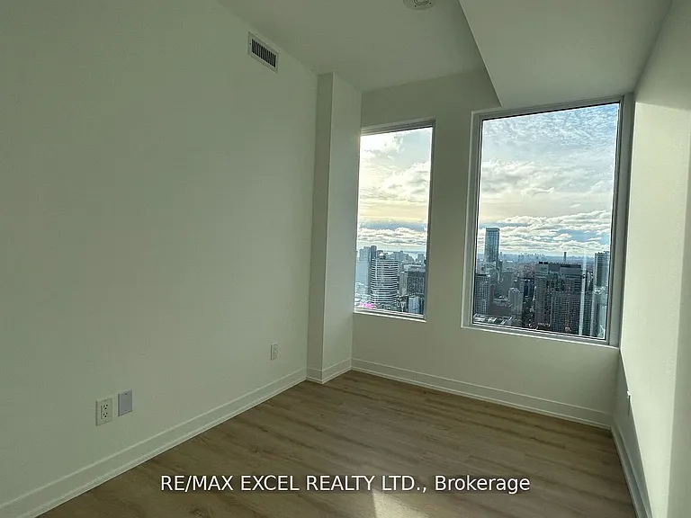 319 Jarvis St #5002 — Photo 15