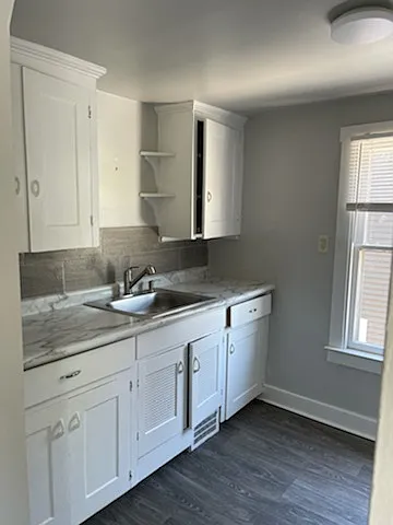 2184 Earlmont Rd #B — Photo 2