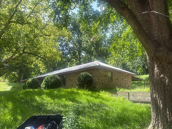 2nd image of 1510 Standard Hill Rd