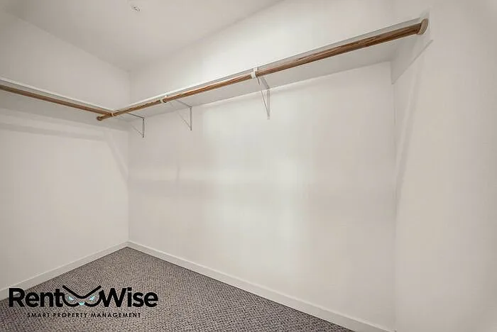 68 McCoppin St #8 — Photo 21