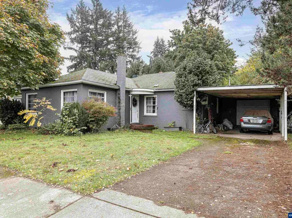 307 Sherman St, Amity, OR 97101