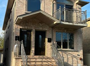 149-47 Seventeen #2, Whitestone, NY 11357