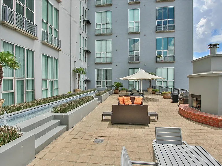 2000 Bagby St #5403 — Photo 7