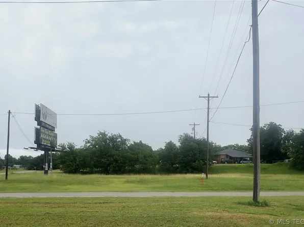 502 Highway 70 St E, Kingston, OK 73439