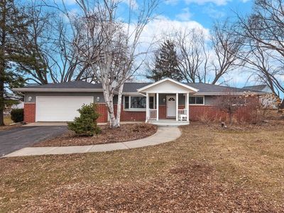 N56W36792 Cherokee ROAD, Oconomowoc, WI, 53066