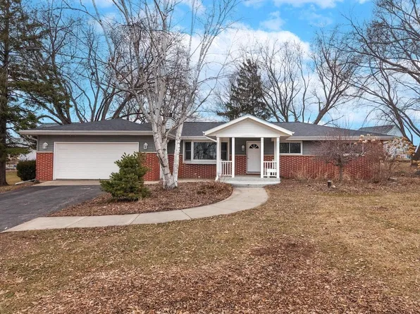 N56W36792 Cherokee ROAD, Oconomowoc, WI 53066