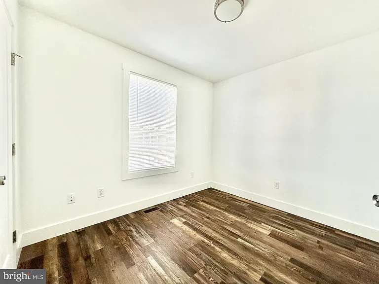 350 N Main St — Photo 10