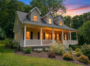 351 Mount Zion Rd, Masontown, WV 26542