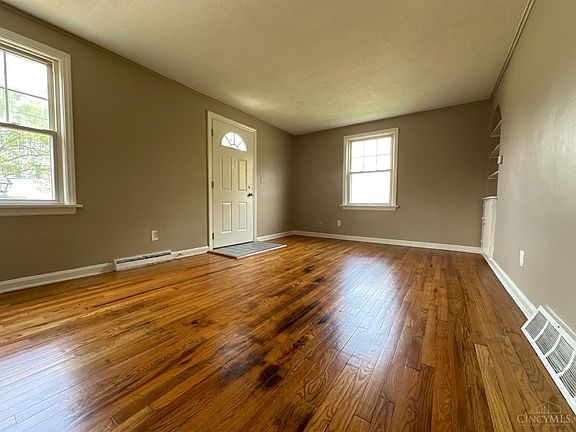 2nd image of 1846 Ashbrook Dr