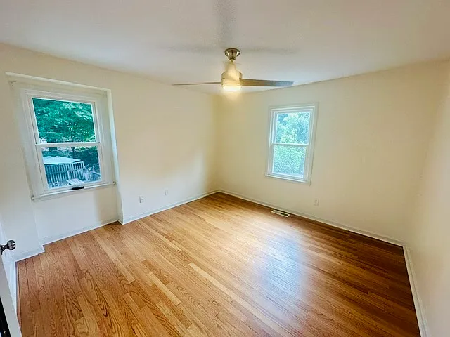 5404 Knollwood Rd — Photo 17