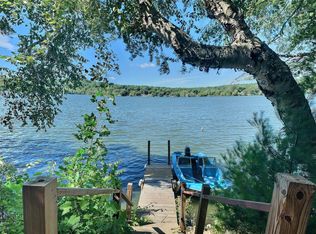 12 Berkshire Rd, Nassau, NY 12123