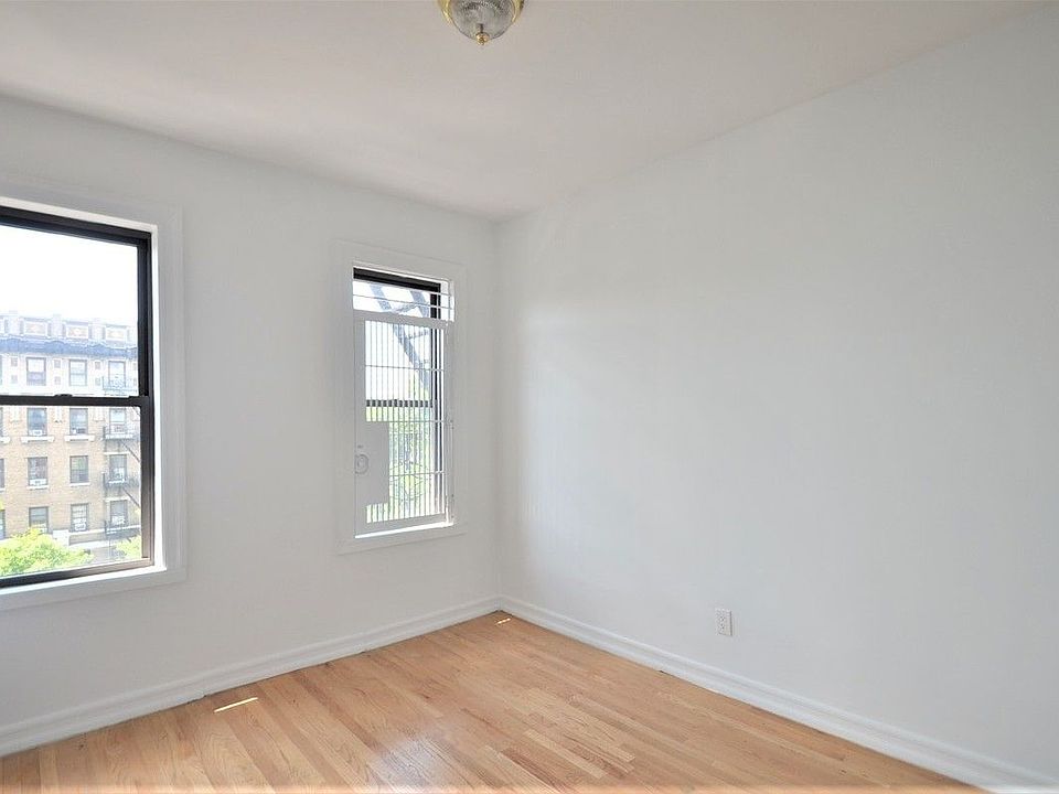 1st image of 3694 Broadway #1EE