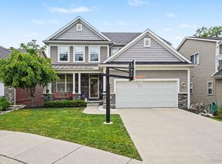 220 Turnberry Ct, Milford, MI 48381