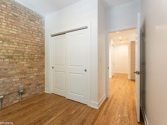 5th image of 5037 N Winchester Ave #2