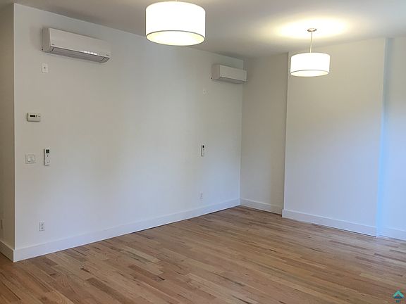 4th image of 38 Melrose St #1