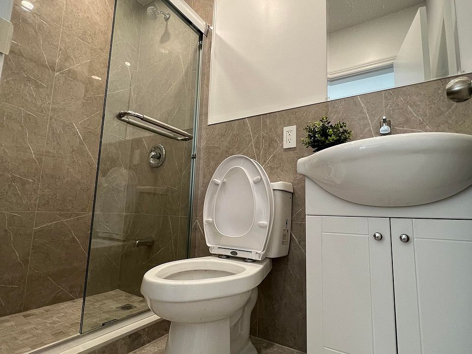 2nd image of 269 Glen Park Ave #1
