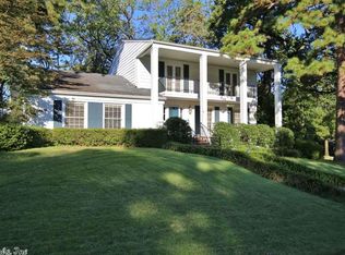 2 Bridle Ct, Little Rock, AR 72227