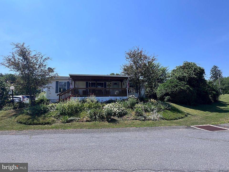 1st image of 914 Sycamore Dr