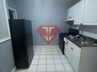 216 48th St #1N, Union City, NJ 07087