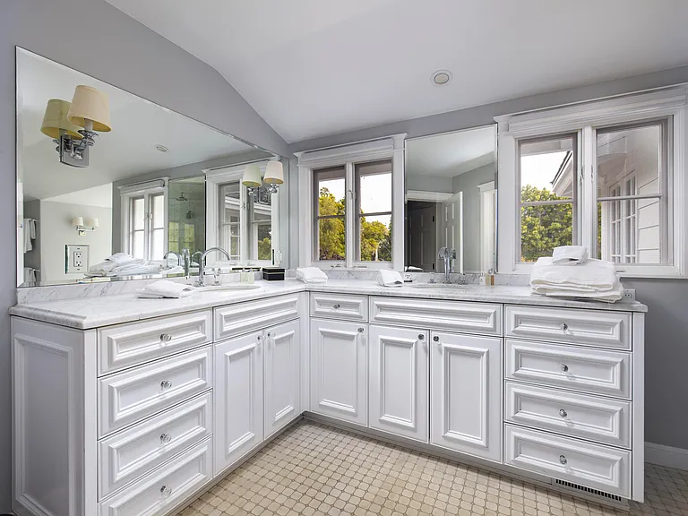 743 Woodland Dr — Photo 15