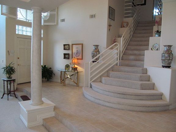 2nd image of 4804 Clovis Ct