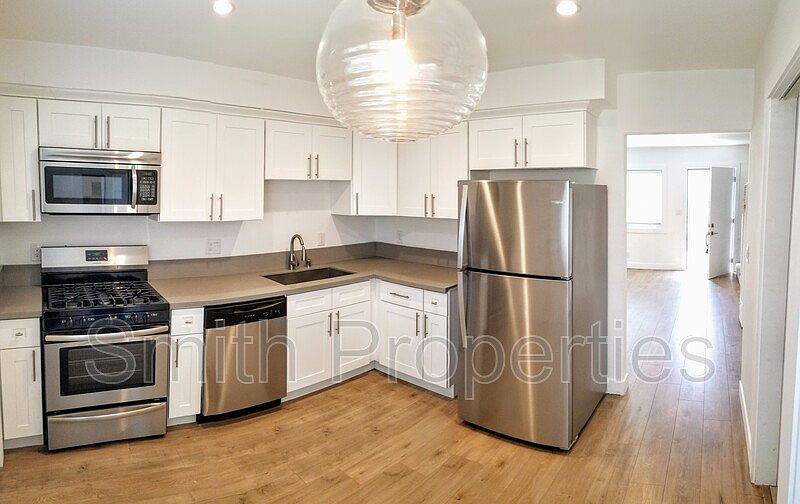 1st image of 3868 W 132nd St #4