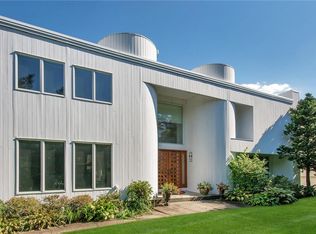 11 Marbourne Dr, Mamaroneck, NY 10543