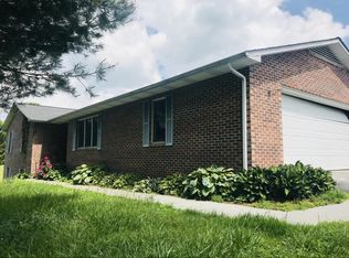 143 Pike Rd, Pennington Gap, VA 24277