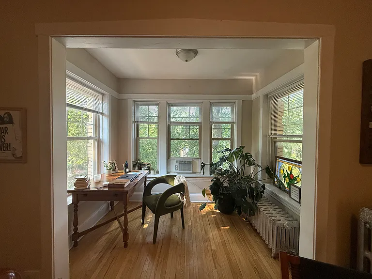 906 Seward St #3 — Photo 4