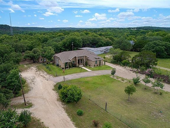 3rd image of 24405 Fawn Dr