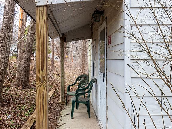 4th image of 1504 Red Mill Road