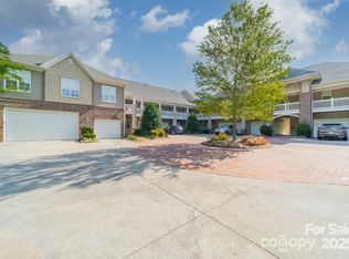 9047 Rosalyn Glen Rd, Cornelius, NC 28031