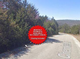 5 Cherokee Ln, Eureka Springs, AR 72631