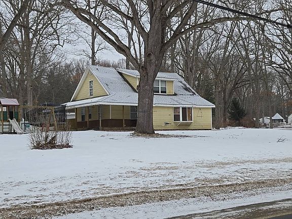 3rd image of 5549 109th Ave
