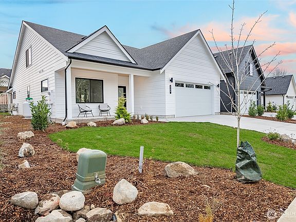 2nd image of 2883 Oleander Lane